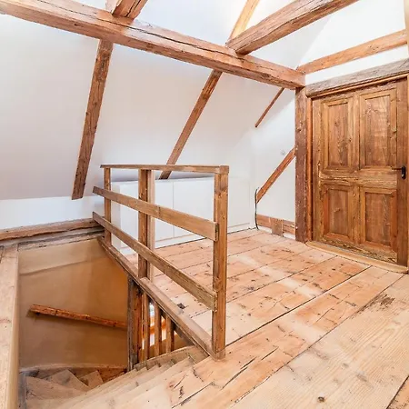 Kamenka U Babi Tatil Evi